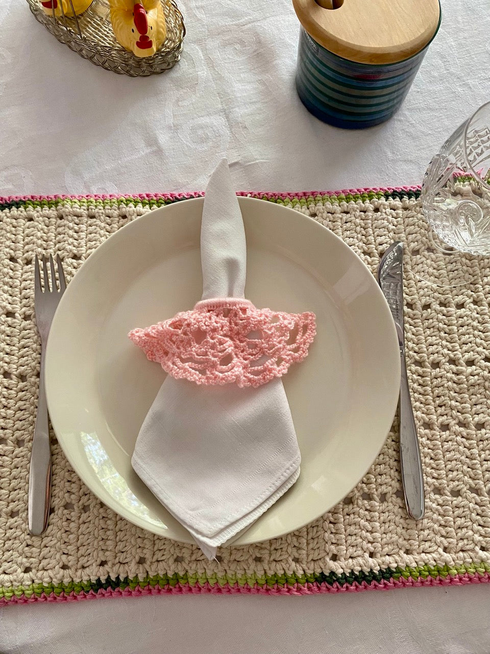 Virkattu lautasliinarengas