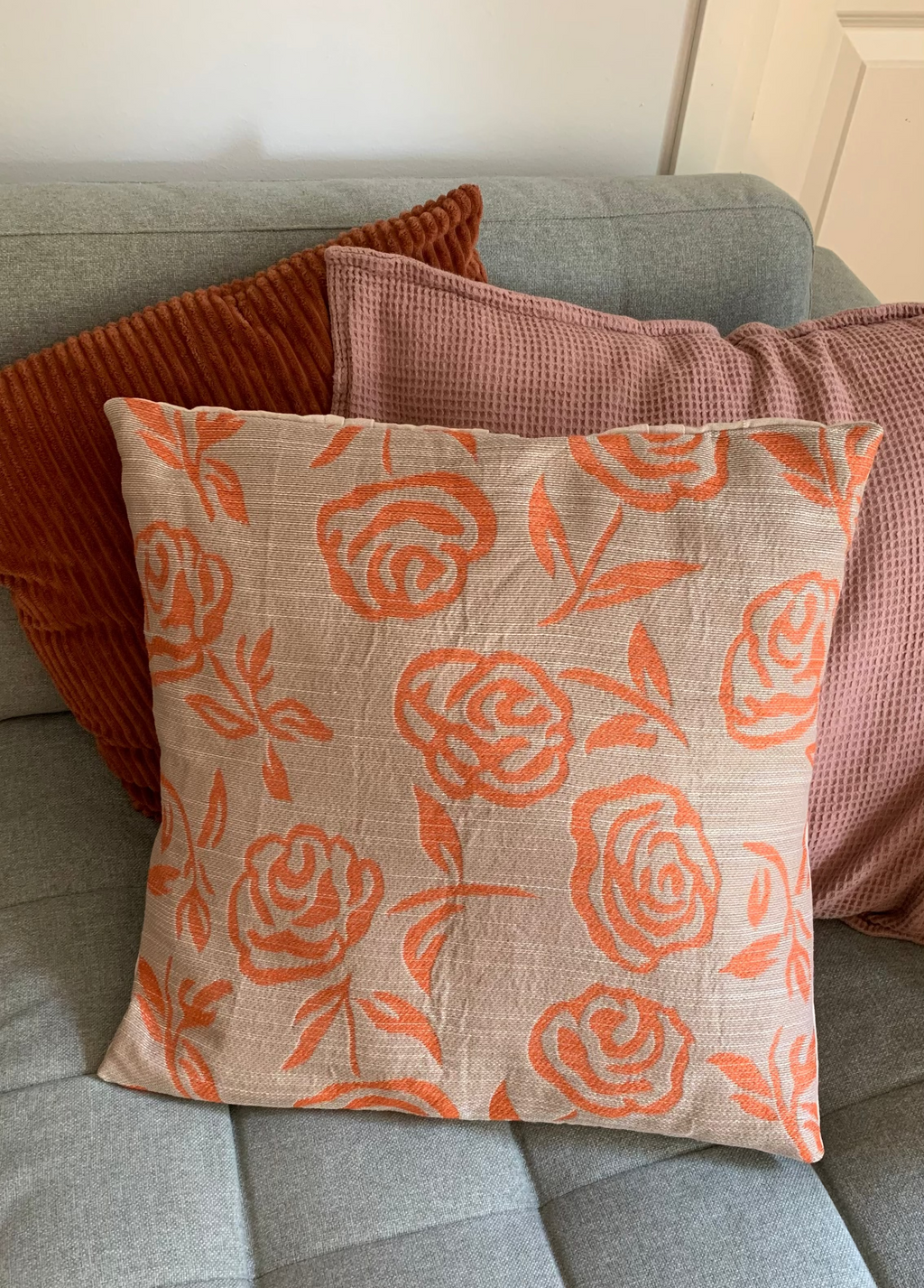 Ruusu koristetyynynpäällinen