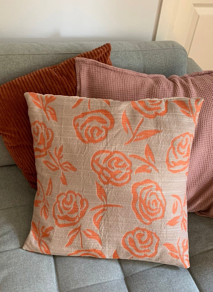 Ruusu koristetyynynpäällinen
