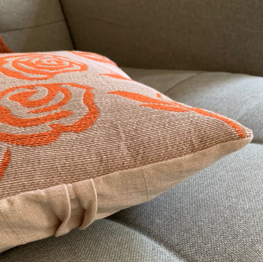 Ruusu koristetyynynpäällinen